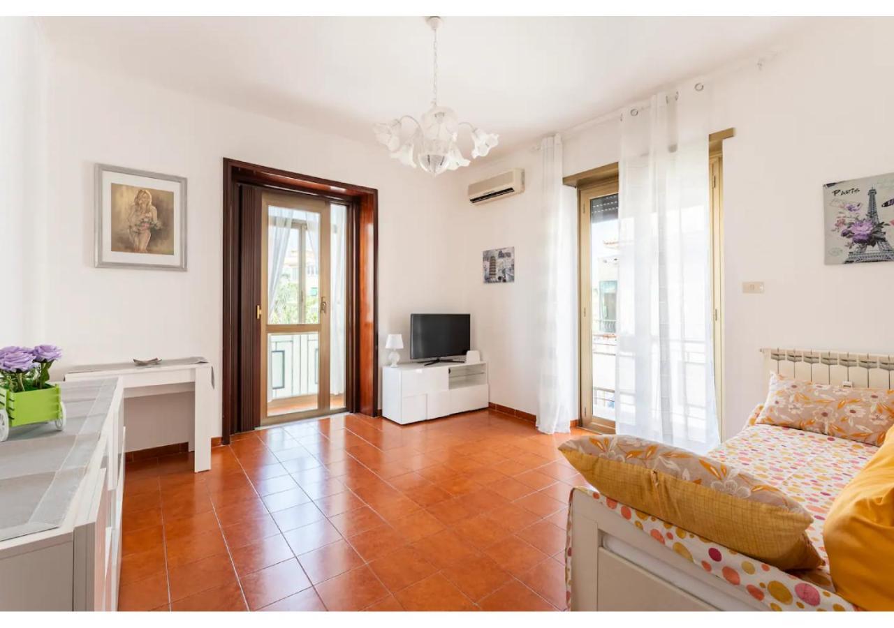 Tina's House - Bright And Near Metro C Rom